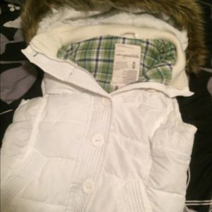 Aeropostale vest